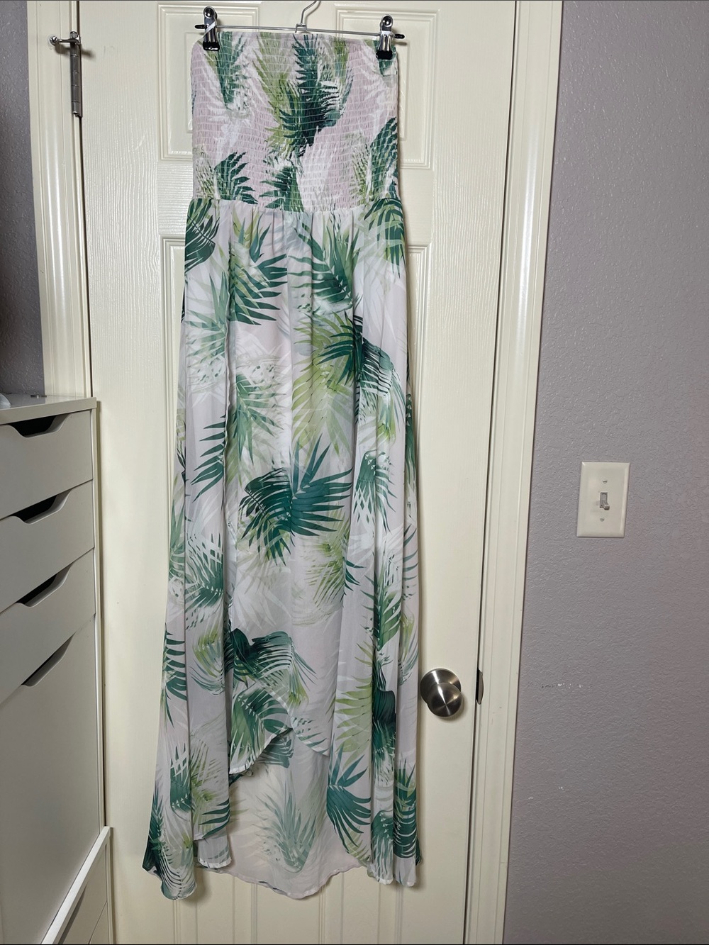 Vince Camuto White Maxi Dress with Green Palm Print